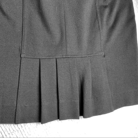 MARC BY MARC JACOBS SIZE SMALL BLACK SKIRT - Picture 8 of 9